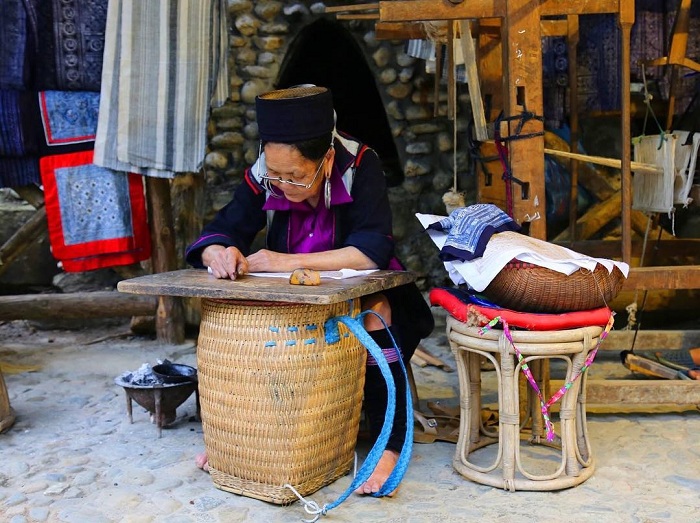 village-de-cat-cat-sapa habit traditionnel